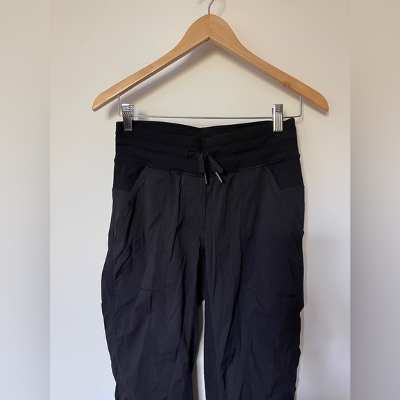 Lululemon Track Pant Joggers (black, size 4) - Picture 5 of 8